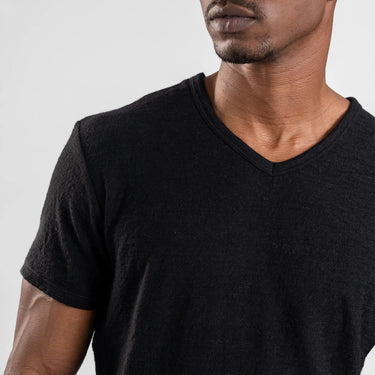 Men's Alpaca Wool T-Shirt: 160 Ultralight V-Neck color black