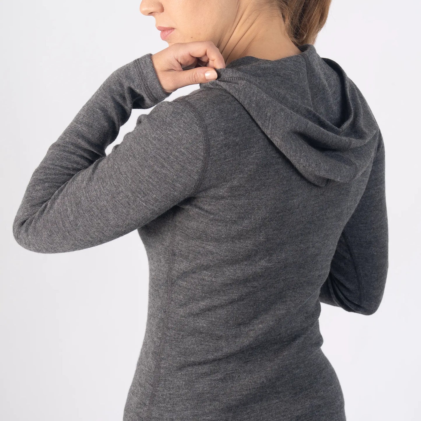 Женский пуловер с капюшоном из шерсти альпаки: 300, легкий вес
