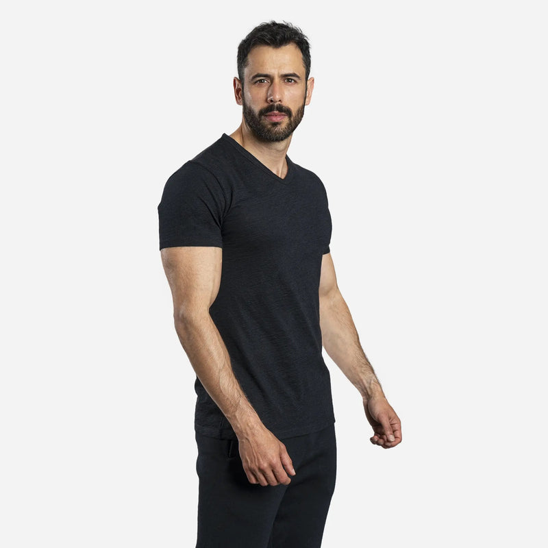 mens high performance vneck tshirt color black