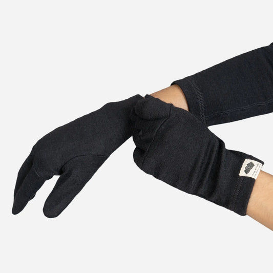 thermo regulate gloves lightweight color black