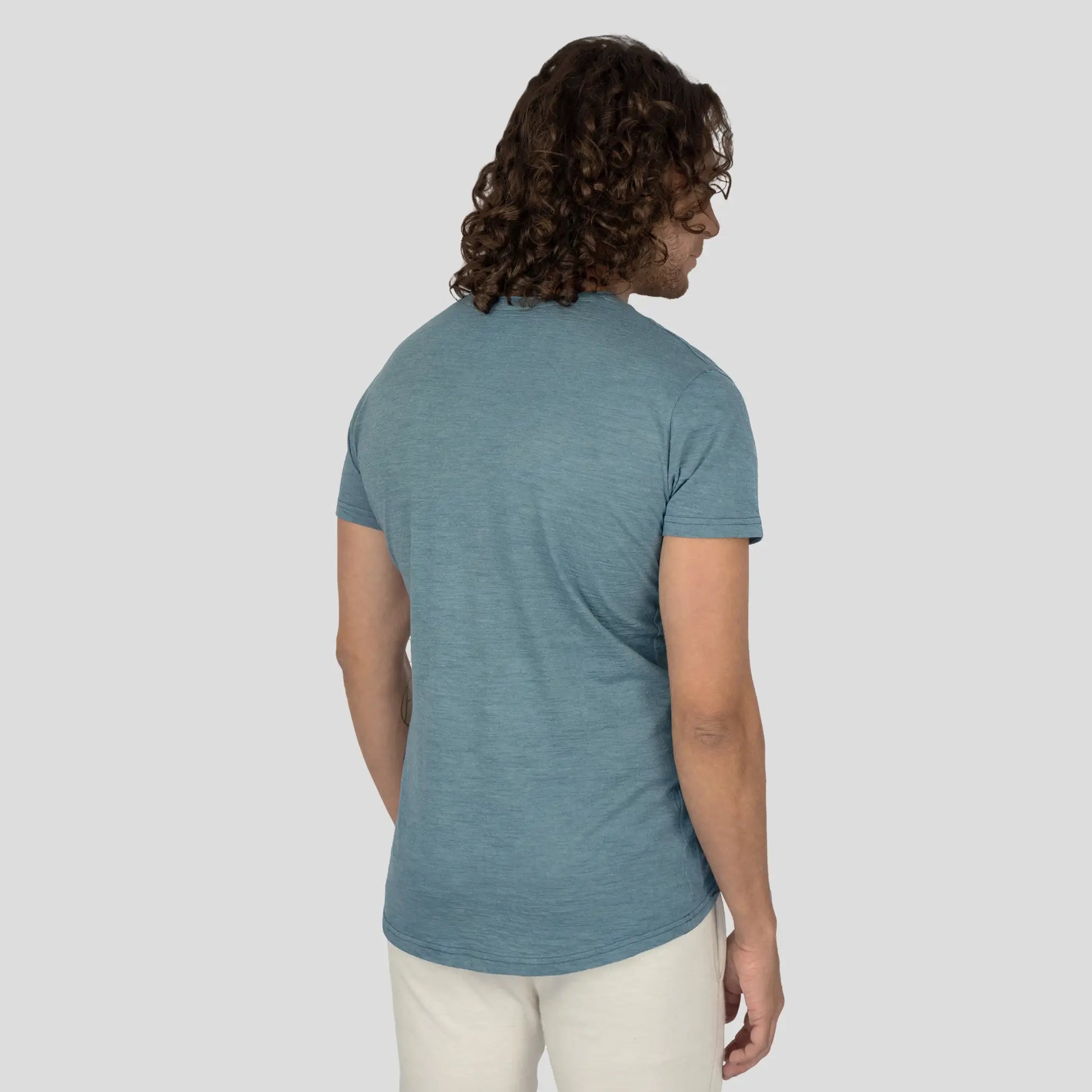 Men's Alpaca Wool Shirt: 160 Ultralight V-Neck color Natural Turquoise