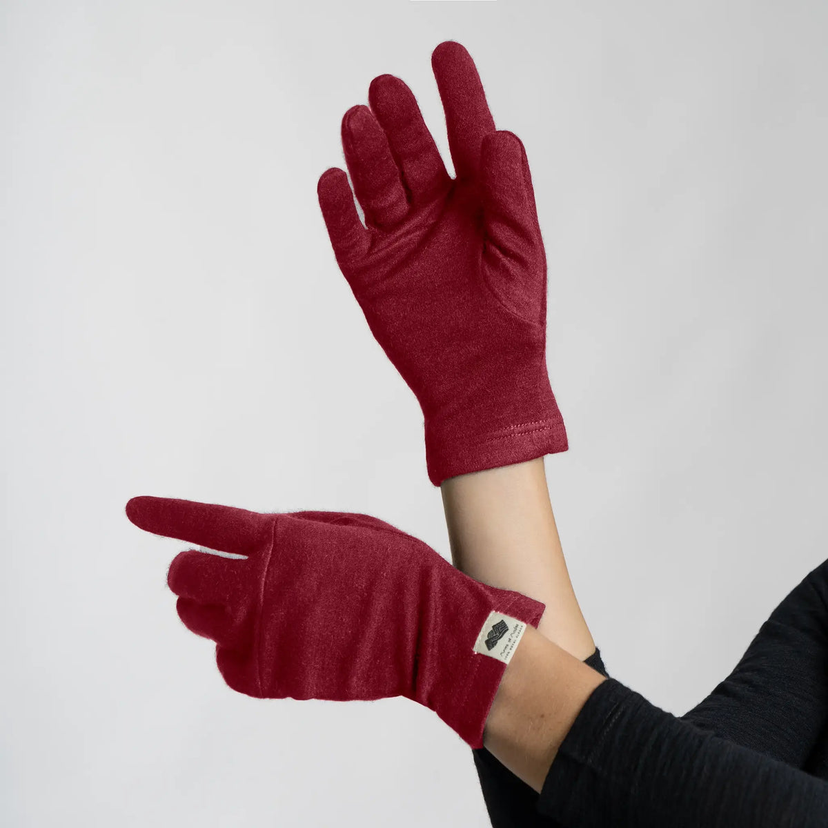 glove moisture wicking midweight color maroon