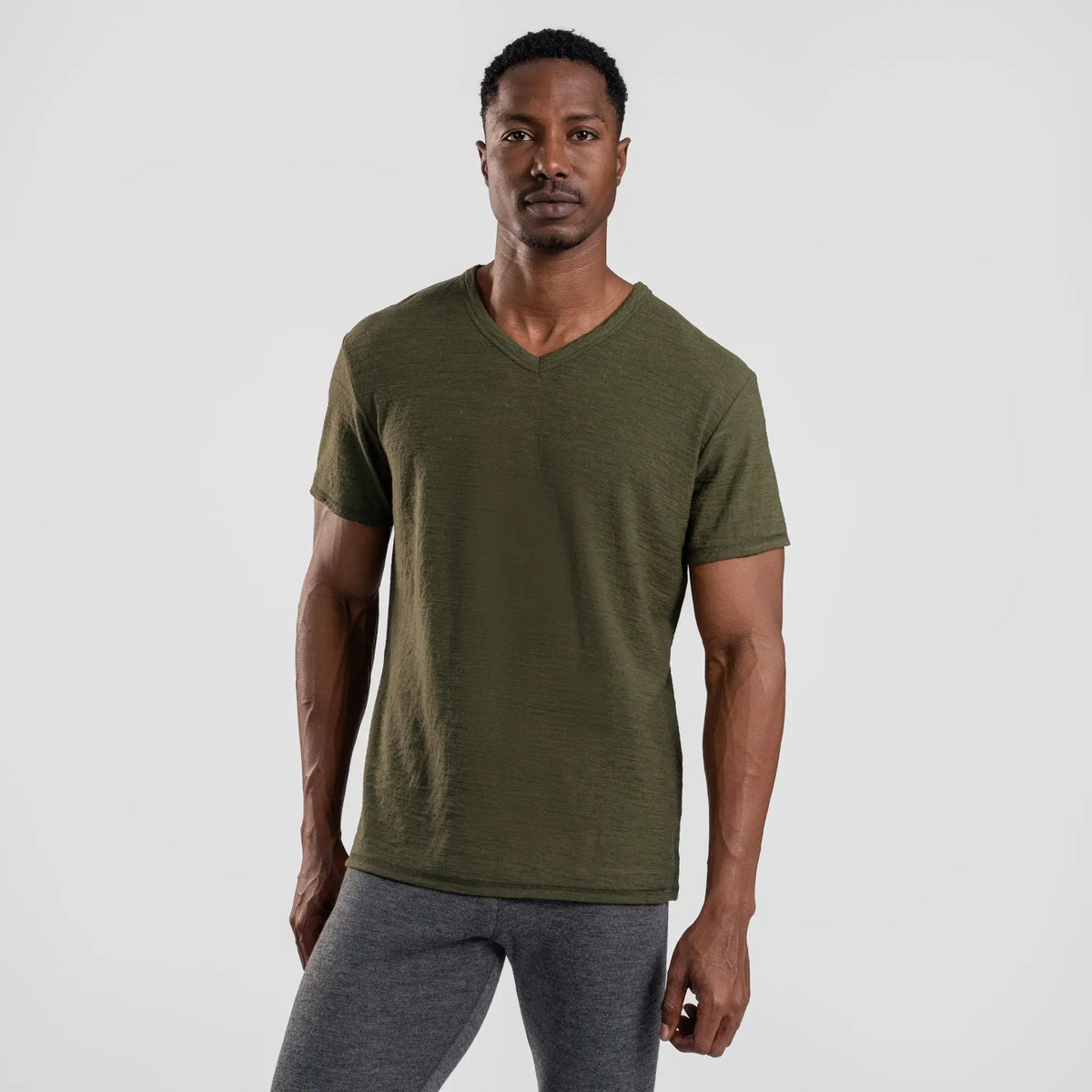 Men's Alpaca Wool T-Shirt: 160 Ultralight V-Neck color green