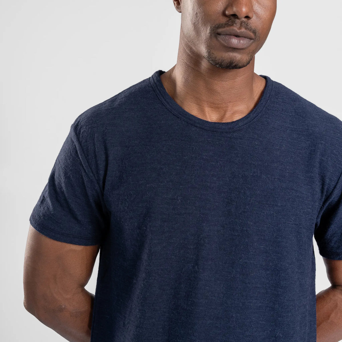 Men's Alpaca Wool T-Shirt: 160 Ultralight Crew Neck color navy blue