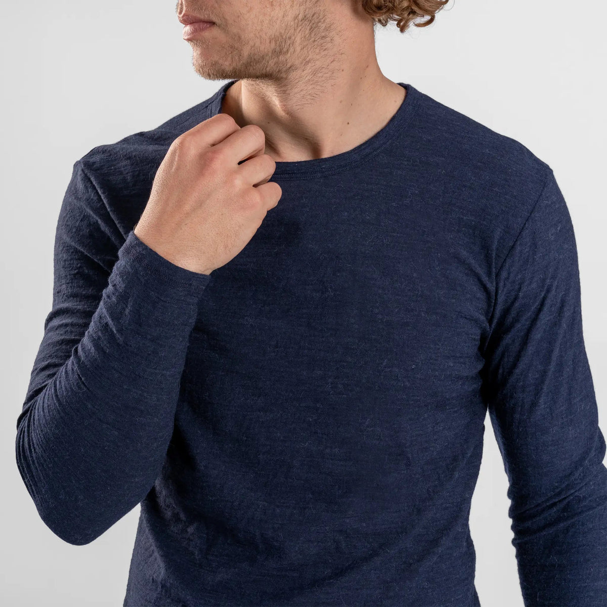 Men's Alpaca Wool Long Sleeve T-Shirt: 160 Ultralight color navy blue