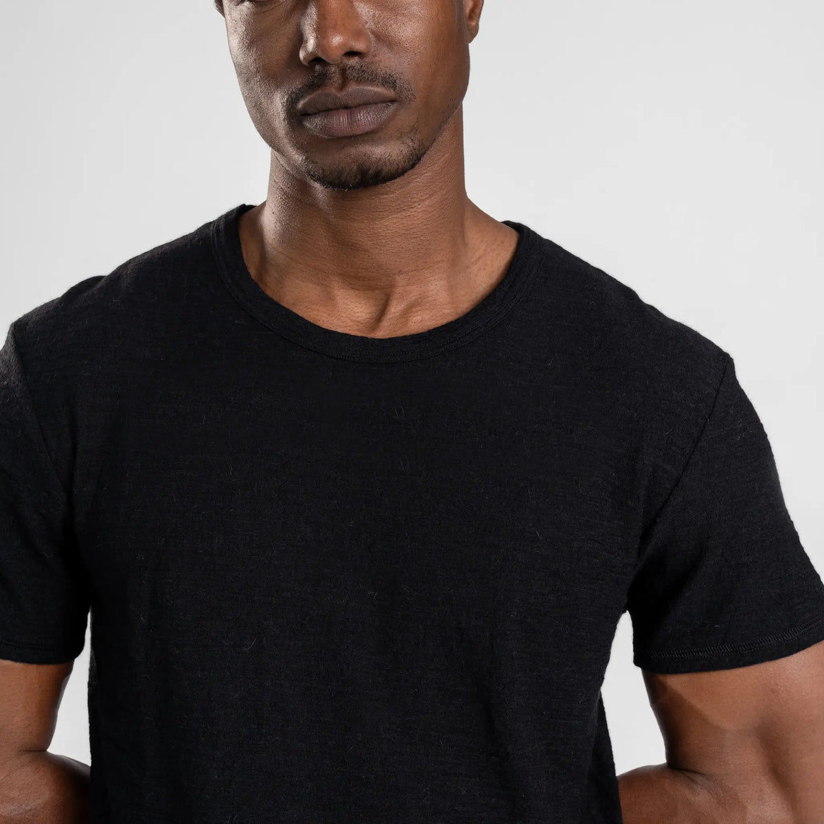 Men's Alpaca Wool T-Shirt: 160 Ultralight Crew Neck color black