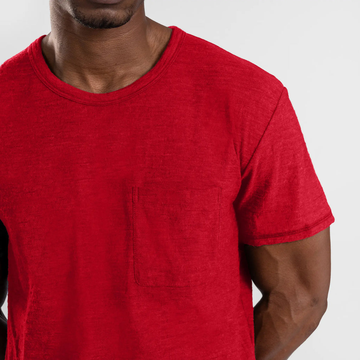 mens perfect travel crew pocket color red