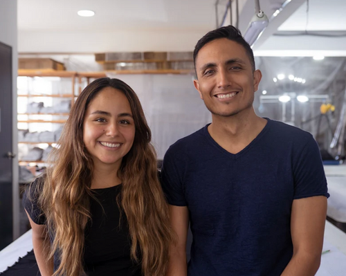 Los fundadores de Arms of Andes en el taller