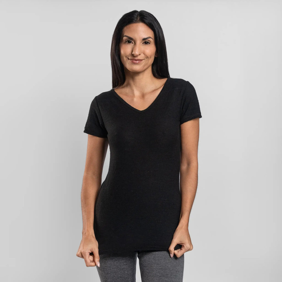 Women's Alpaca Wool T-Shirt: 160 Ultralight V-Neck color black