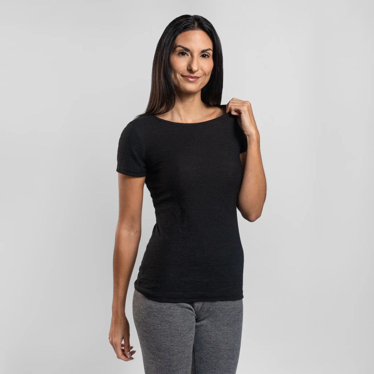 Women's Alpaca Wool T-Shirt: 160 Ultralight Crew Neck color Black