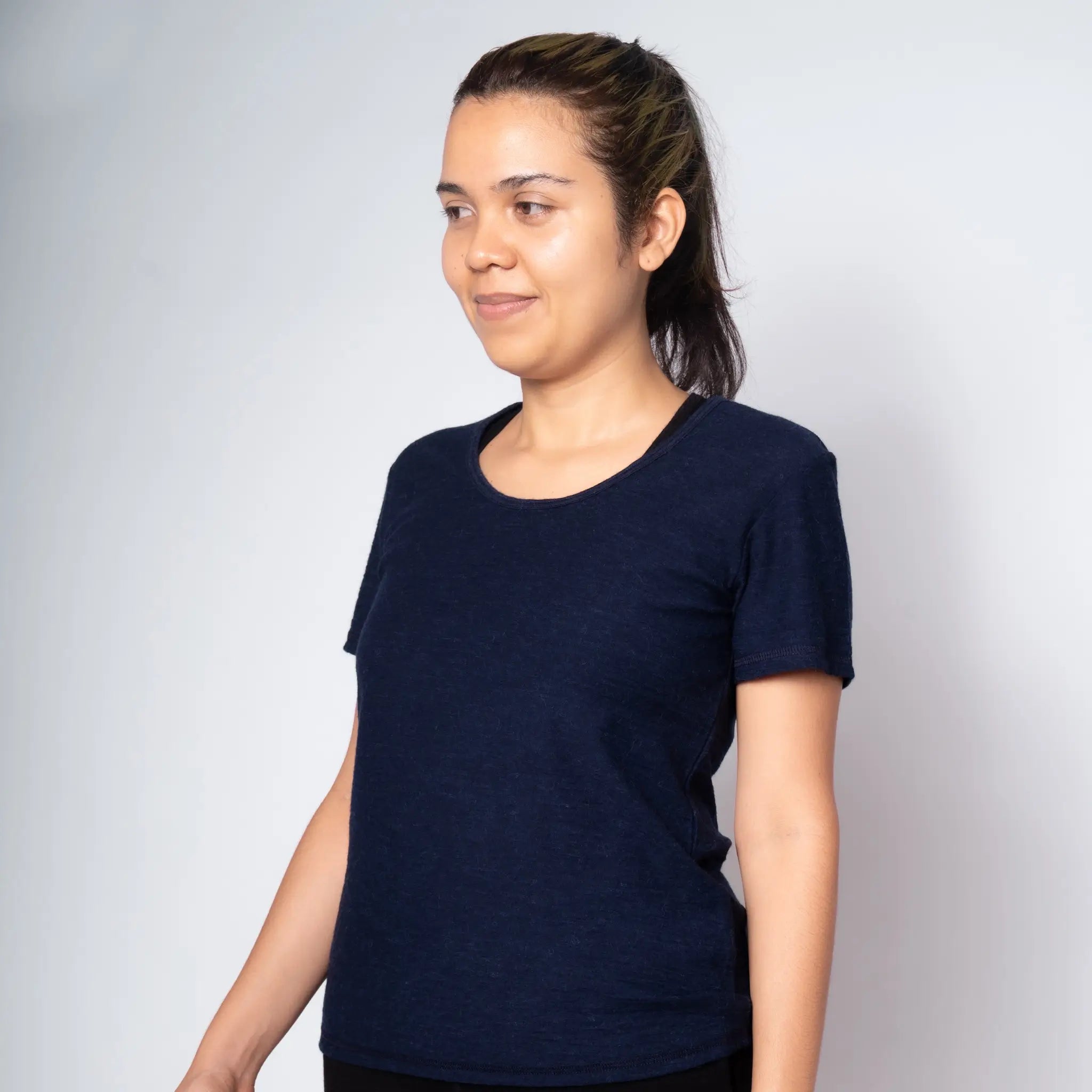 womens crew neck relaxed fit breathable color navy blue