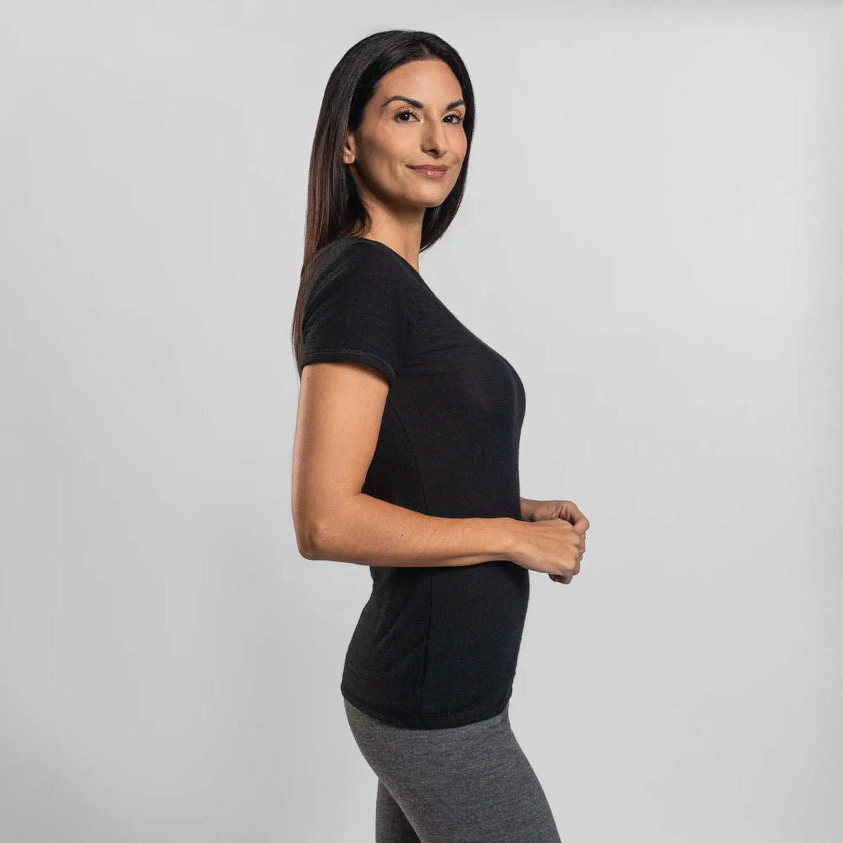 Women's Alpaca Wool T-Shirt: 160 Ultralight Crew Neck color Black