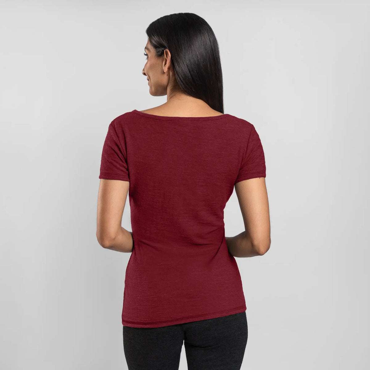 Women's Alpaca Wool T-Shirt: 160 Ultralight Crew Neck color Maroon
